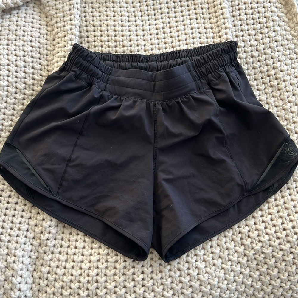Lululemon Shorts | size 6